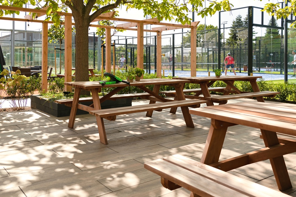 [HK001681] Hardhouten picknicktafel Comfort